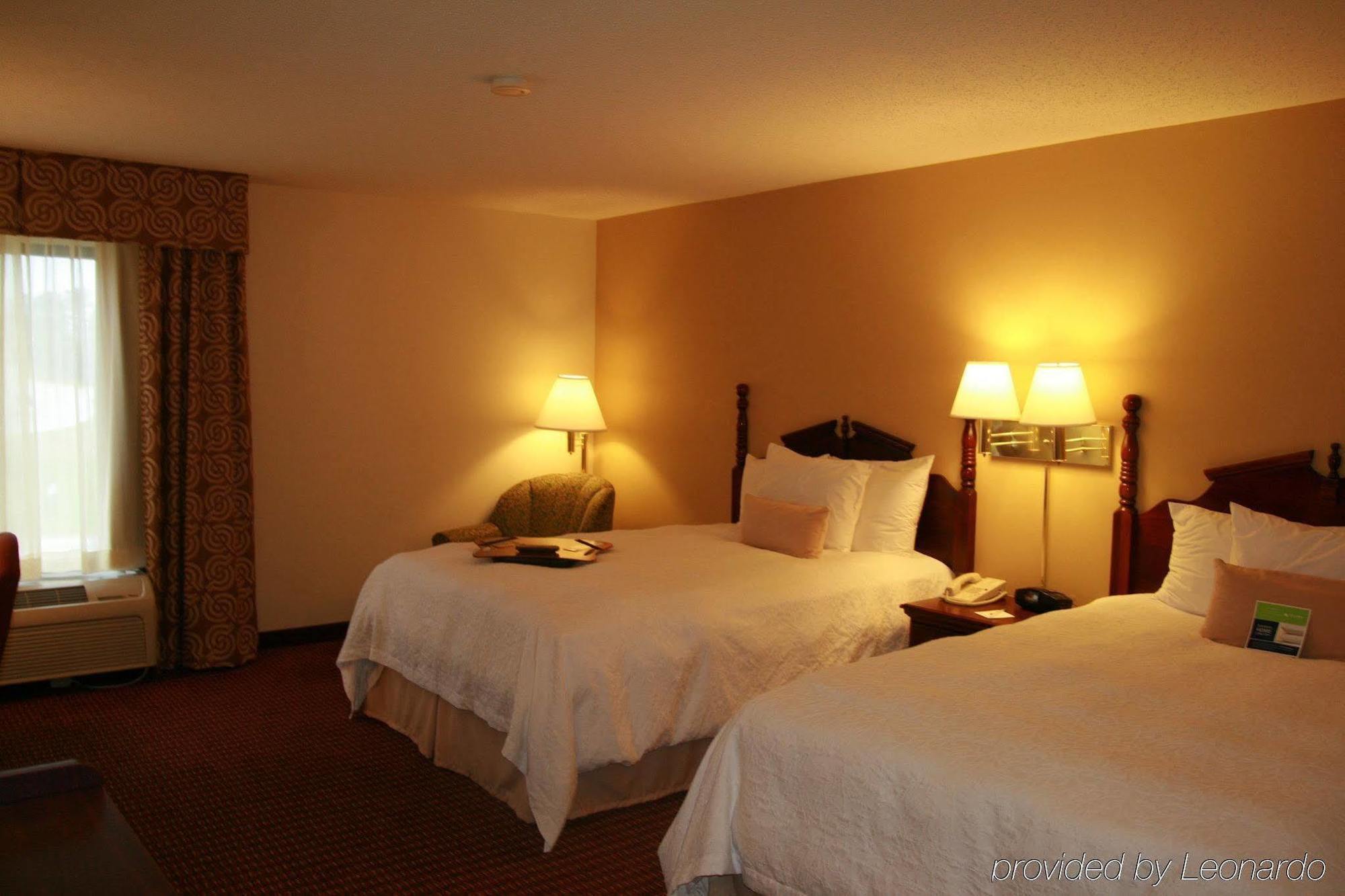 Hampton Inn Conyers Exterior photo